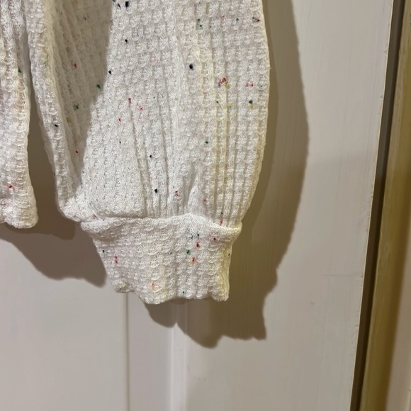 Ella Mare (Anthropologie) long sleeve v neck waffle tee - Picture 4 of 7